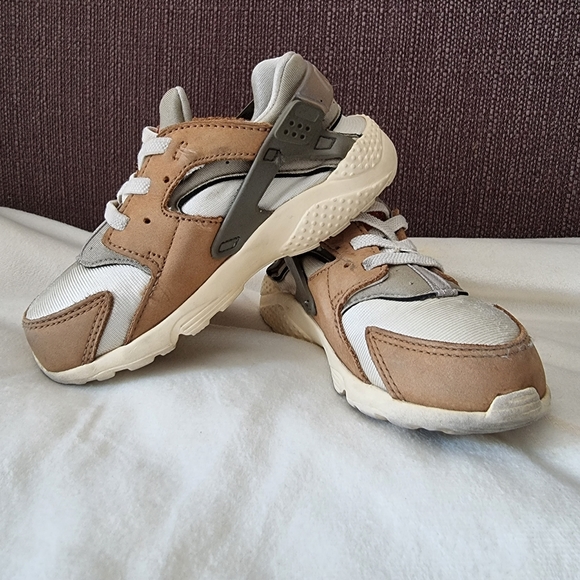 NIKE baby sneakers 9C - Picture 1 of 6